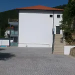 Lagoa Azul Do Geres