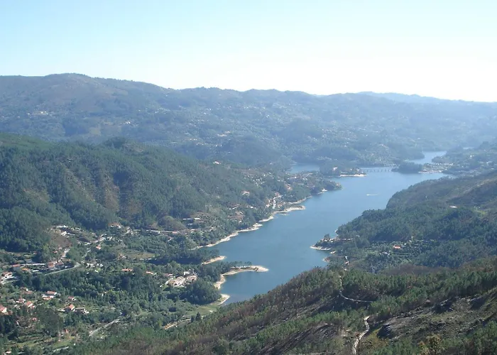 Lagoa Azul Do Hotel Gerês